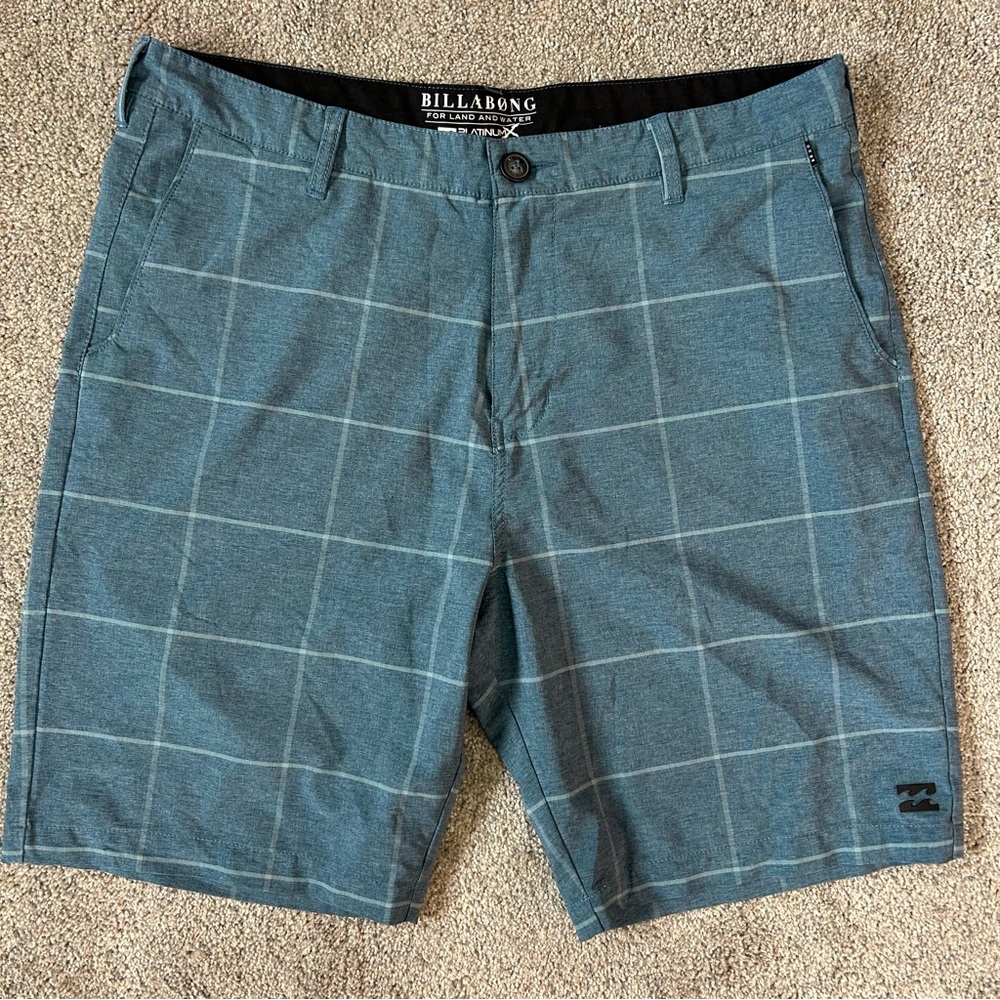 Billabong Blue Plaid Swim Or Casual Shorts Size 36